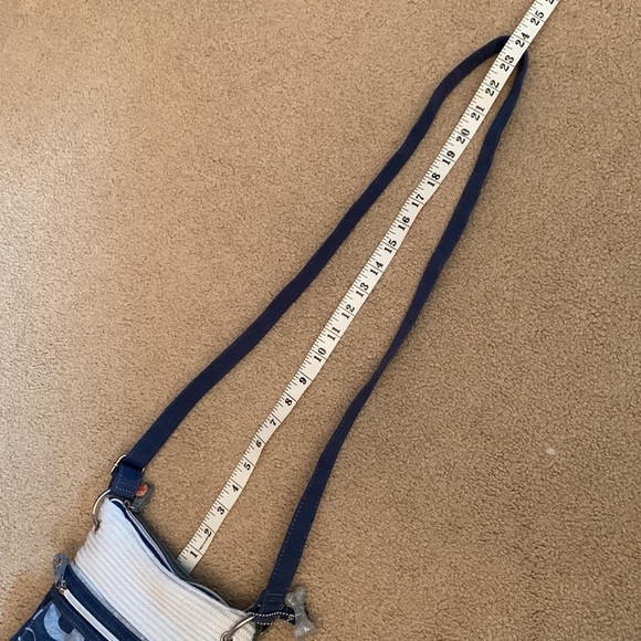 Fuzzy Nation Chihuahua Crossbody Purse - Picture 14 of 15